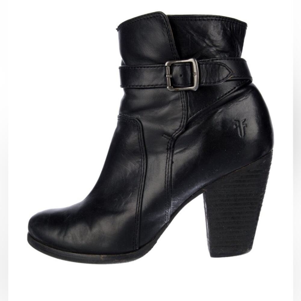 Frye Patty Riding Ankle Black Leather Boots size 7.5 - in good condition no box